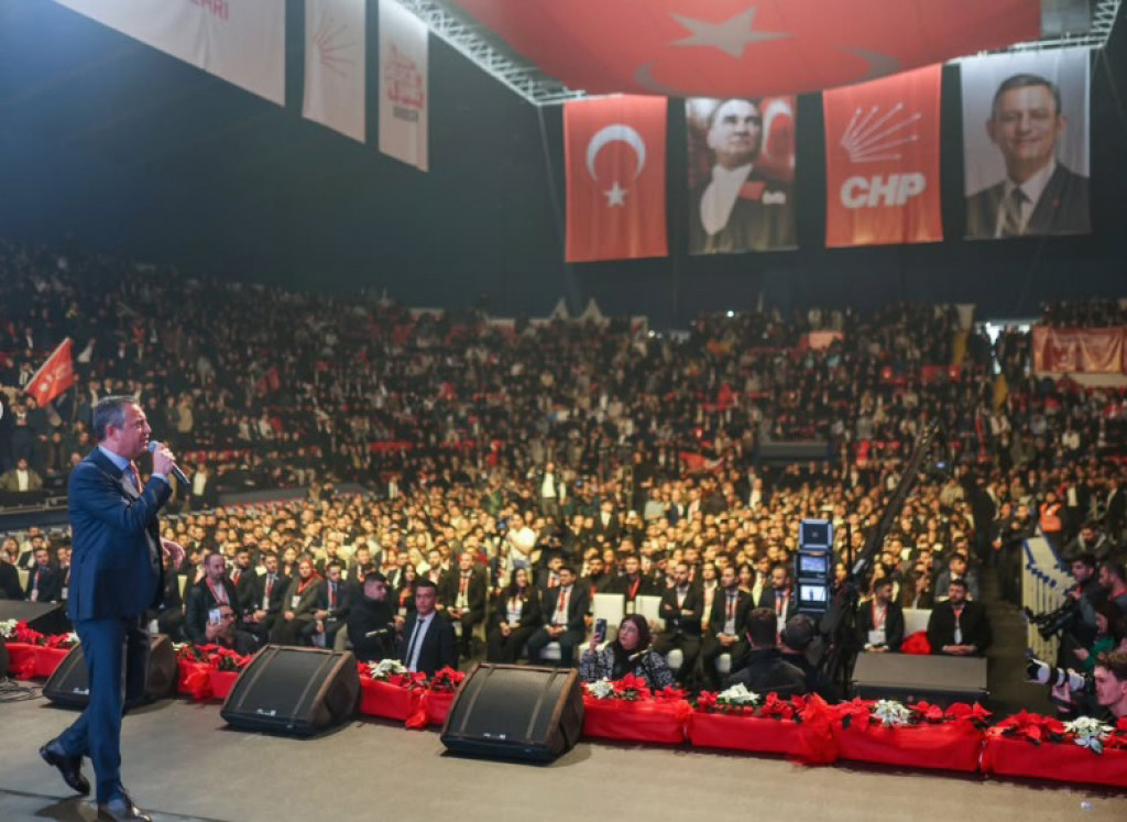 CHP Genel Başkanı Özgür Özel, 480 bin TL manevi tazminat ödeyecek!