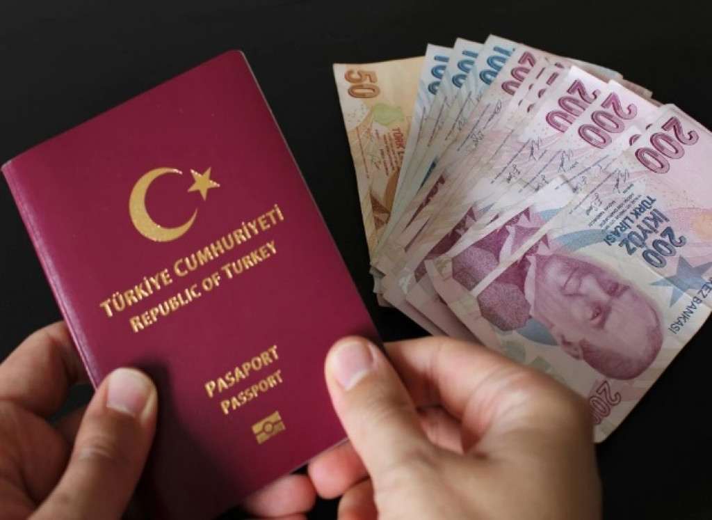 Gelecek yıl 10 yıllık pasaport almak için Almanlar 101 € (3706 TL), ABD’liler 130 $ (4459 TL), Türkler 11274 TL ödeyecek!
