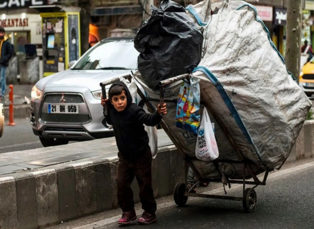 Hazine tam takır kuru bakır oldu, yaklaşık 5 milyon haneye yapılan maddi yardımlar bıçak gibi kesildi!